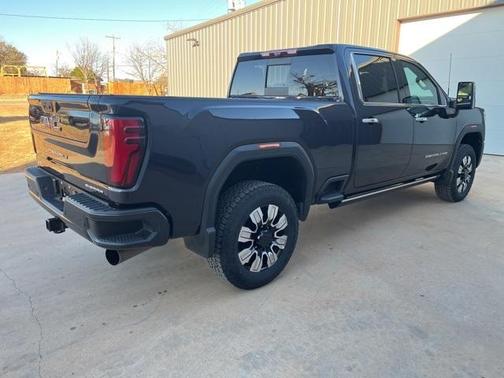 2024 GMC Sierra 2500 Denali