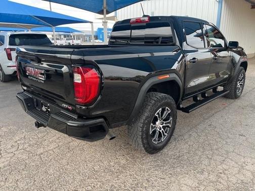 2024 GMC Canyon AT4