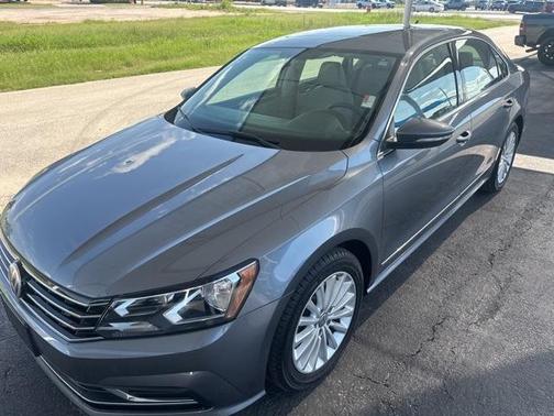 2016 Volkswagen Passat 1.8T SE