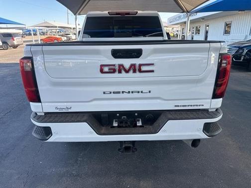 2024 GMC Sierra 2500 Denali