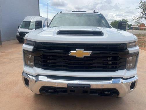 Summit White 2025 Chevrolet Silverado 3500 WT