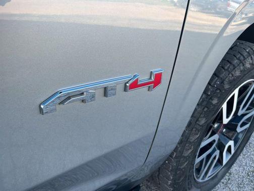 Sterling 2024 GMC Yukon AT4