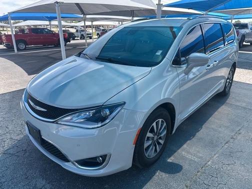 2020 Chrysler Pacifica Touring-L Plus