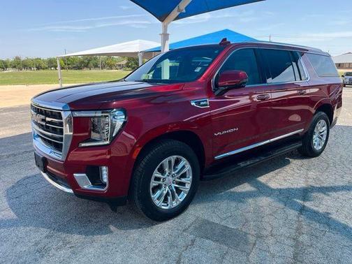 Cayenne Red 2022 GMC Yukon XL SLT