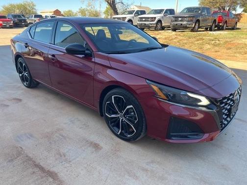 2024 Nissan Altima 2.5 SR