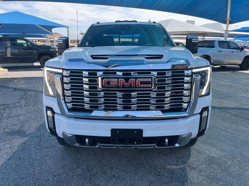Summit White 2025 GMC Sierra 2500 Denali