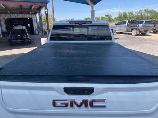 Summit White 2025 GMC Sierra 2500 Denali