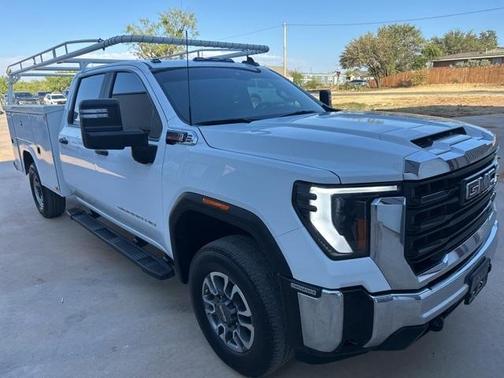 2024 GMC Sierra 3500 Pro