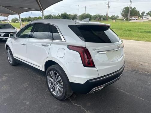 2020 Cadillac XT5 Premium Luxury
