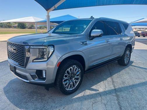 Sterling 2023 GMC Yukon XL Denali Ultimate