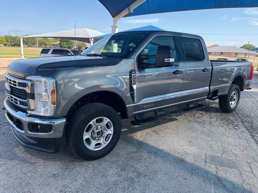 Gray Metallic 2025 Ford F-250 XLT