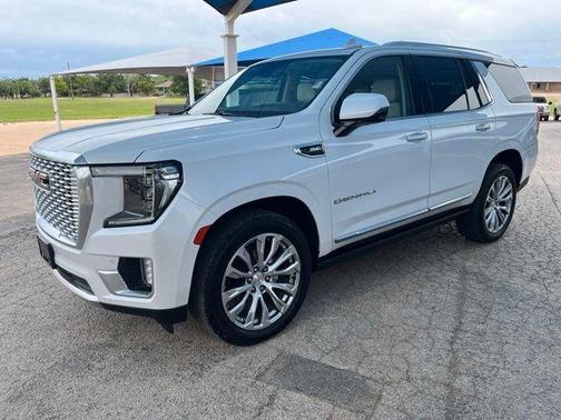 White Frost 2022 GMC Yukon Denali