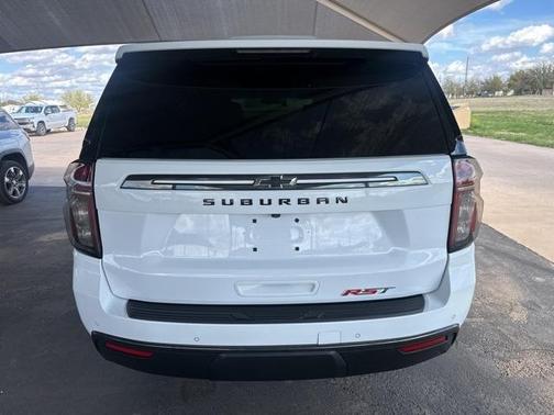 2022 Chevrolet Suburban RST