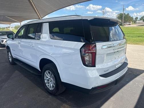 2024 Chevrolet Suburban LS