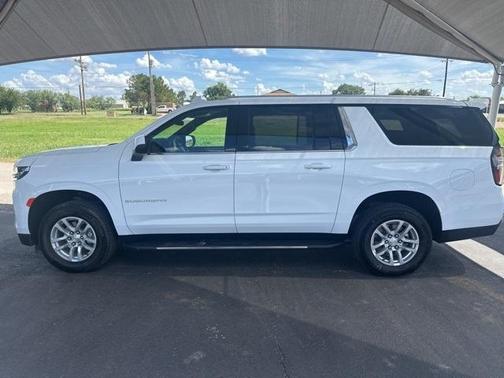 2024 Chevrolet Suburban LS