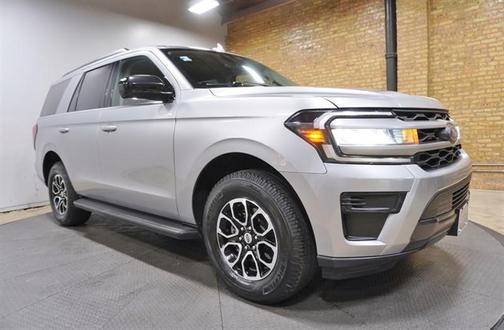 Iconic Silver Metallic 2024 Ford Expedition XL