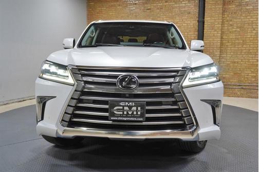 2019 Lexus LX 570 THREE-ROW-W/REAR ENTERTAINMENT SYTEM