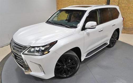 2019 Lexus LX 570 THREE-ROW-W/REAR ENTERTAINMENT SYTEM