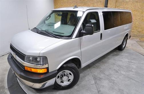 2017 Chevrolet Express 3500 LT