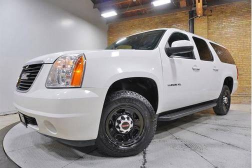 2011 GMC Yukon XL 2500 SLE