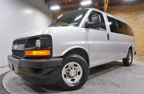 2017 Chevrolet Express 2500 LS