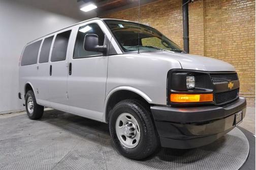 2017 Chevrolet Express 2500 LS