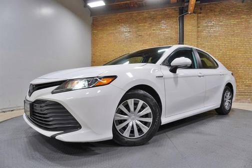 2020 Toyota Camry Hybrid LE