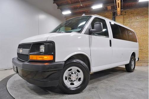 2017 Chevrolet Express 2500 LS