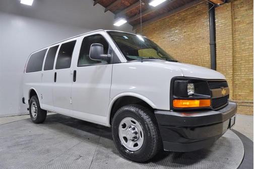 2017 Chevrolet Express 2500 LS