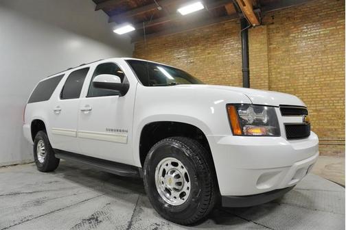 2013 Chevrolet Suburban 2500 LS