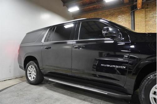 2021 Chevrolet Suburban LT
