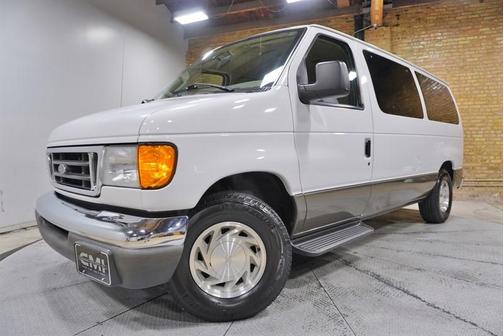 2003 Ford E150 Chateau
