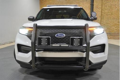 2023 Ford Utility Police Interceptor Base