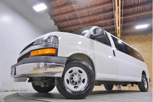 2016 Chevrolet Express 3500 LT