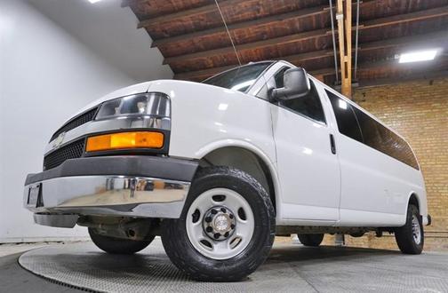 2016 Chevrolet Express 3500 LT