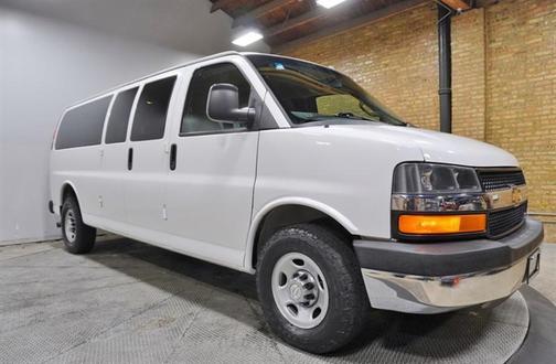 2016 Chevrolet Express 3500 LT
