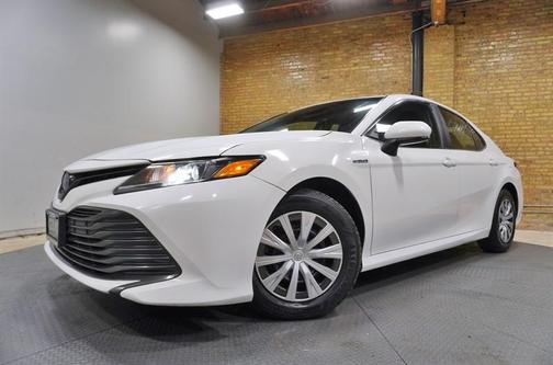 2018 Toyota Camry Hybrid LE