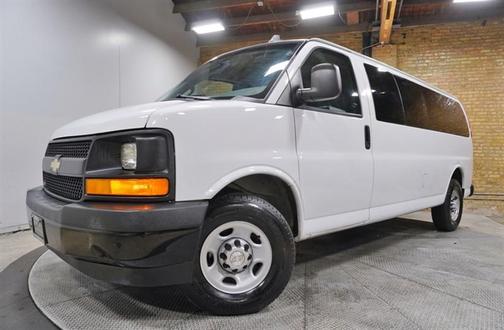 2017 Chevrolet Express 3500 LS