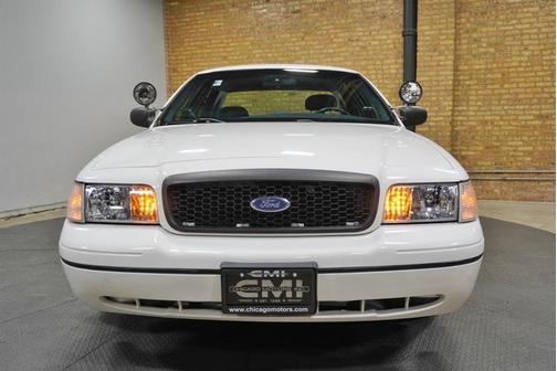 White 2000 Ford Crown Victoria Police Interceptor