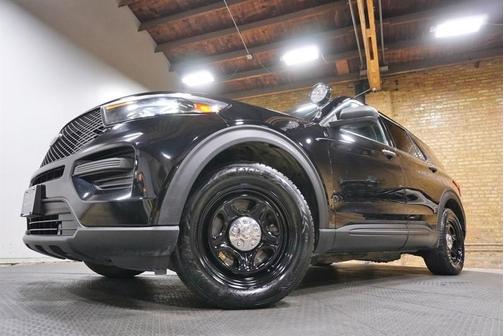 Black 2022 Ford Utility Police Interceptor Base