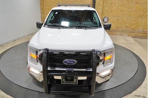 Oxford White 2022 Ford F-150 XLT