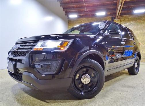 Photo 1 of 32 of 2016 Ford Utility Police Interceptor Base