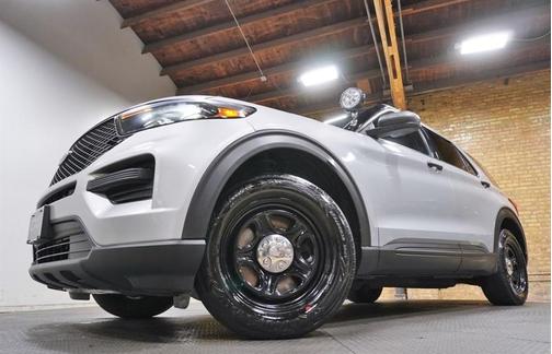 Silver 2023 Ford Utility Police Interceptor Base