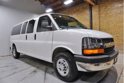 2016 Chevrolet Express 3500 LS