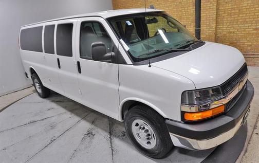 2016 Chevrolet Express 3500 LS
