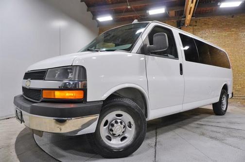 2016 Chevrolet Express 3500 LS