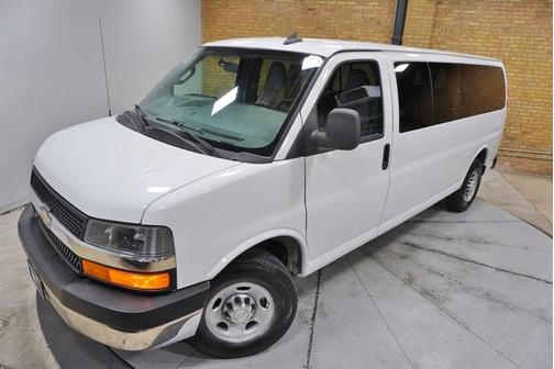 2016 Chevrolet Express 3500 LS