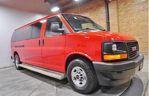 2017 GMC Savana 3500 LS