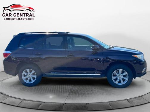 2013 Toyota Highlander SE
