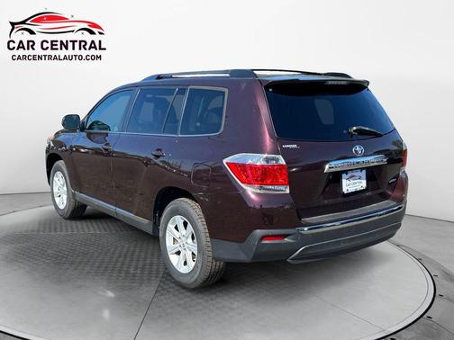 2013 Toyota Highlander SE